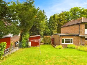 SIDE ASPECT & GARDEN- click for photo gallery